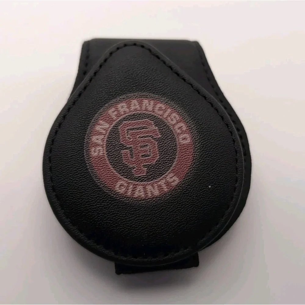 San Francisco Giants ‎ Magnetic Clip Sunglass Holder